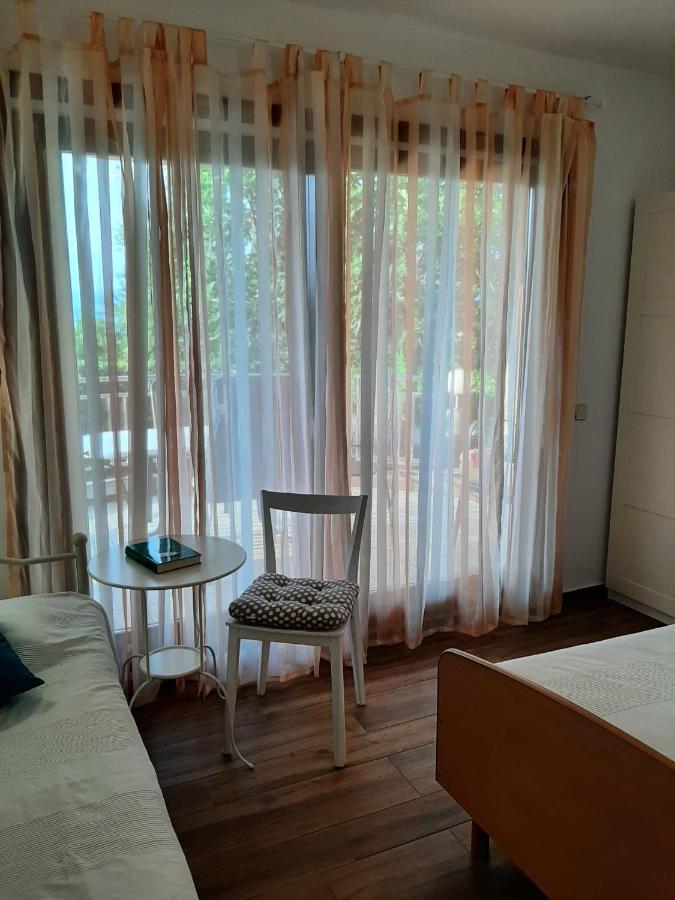 Cosy, Sea View Apartment Porat โพราต ภายนอก รูปภาพ