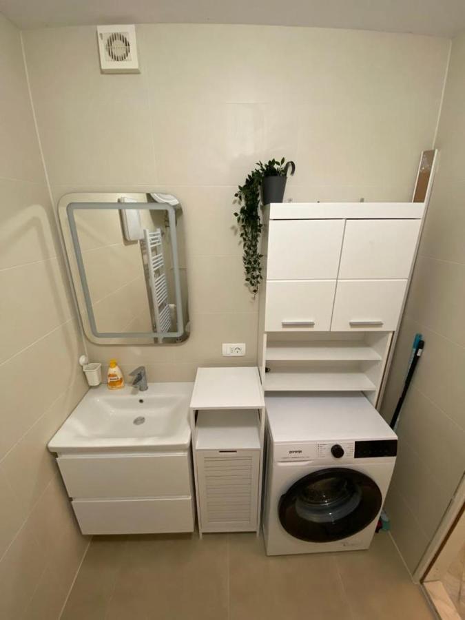 Cosy, Sea View Apartment Porat โพราต ภายนอก รูปภาพ
